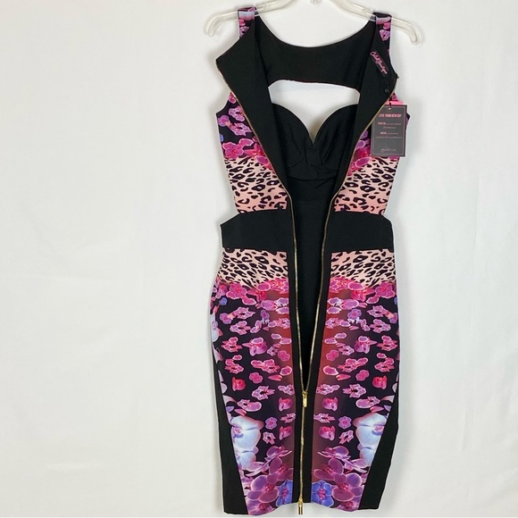 Celeb Boutique Kenta - Lilac Cut-Out Bodycon Graphic Print Dress Size M (6-8) - Picture 4 of 10